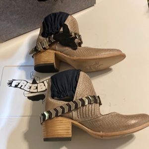 Booties-FREEBIRD by STEVEN